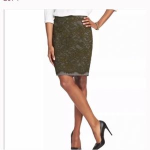 LOFT pencil skirt size 2 NWOT